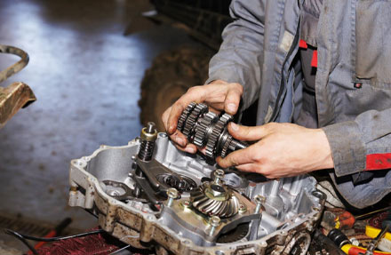 Motor vehicle engine parts repair